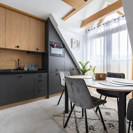 Apartment Golden - Mountain View