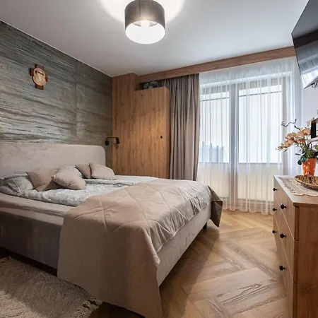 Golden - Mountain View *