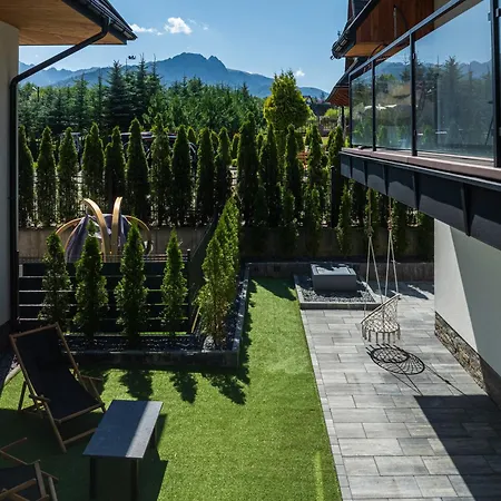 Golden - Mountain View Apartment