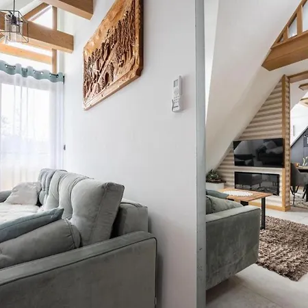 Apartman Ksiezycowe - Mountain View By Golden Zakopane